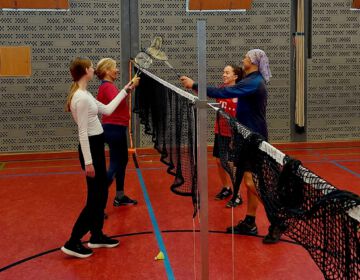 Badminton-Neulinge und Alteingesessene, Jugendliche und Erwachsene, Buam und Madln –
